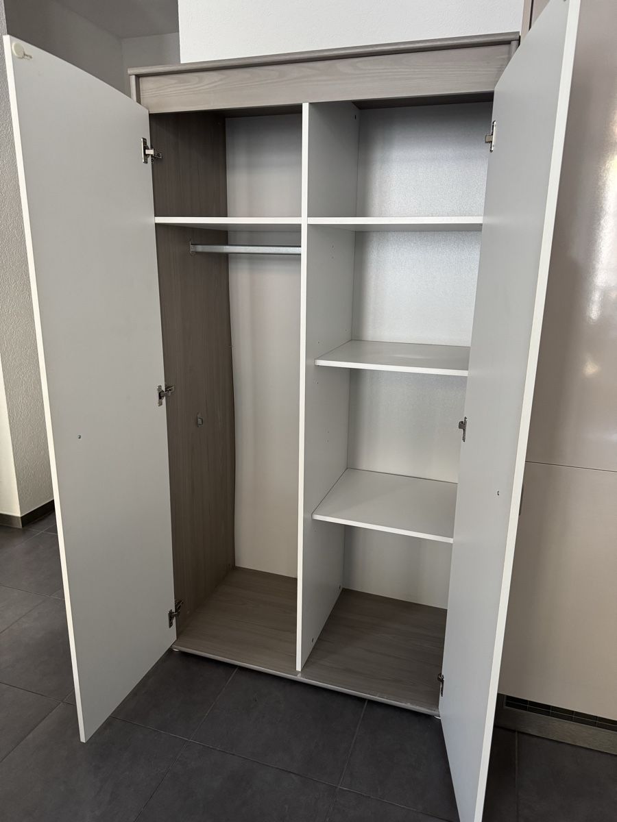 Armadi: Armoire avec miroir  – Usato da St-Imier venduto da leila_g