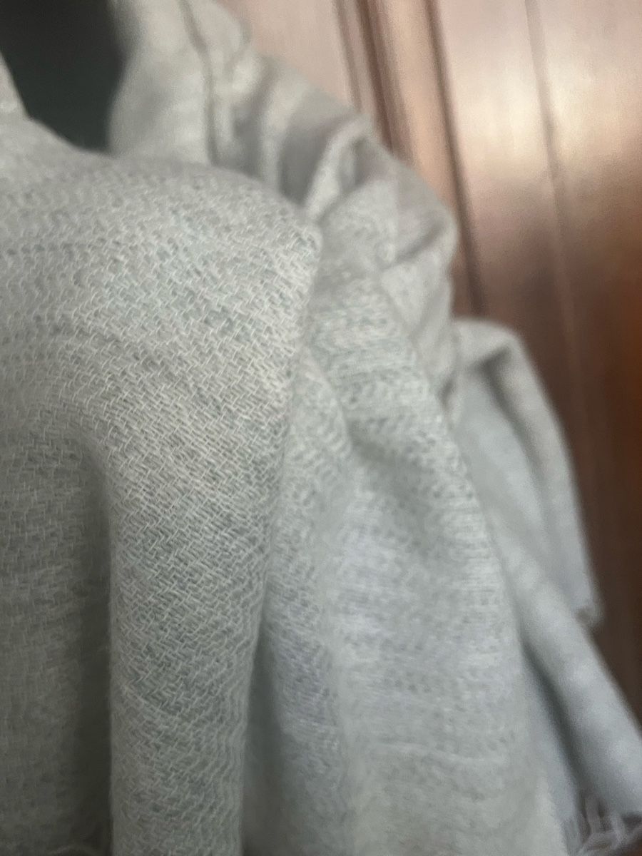 Foulard & Sciarpe: Sciarpa grigio chiaro – Usato da Locarno venduto da cichita 1
