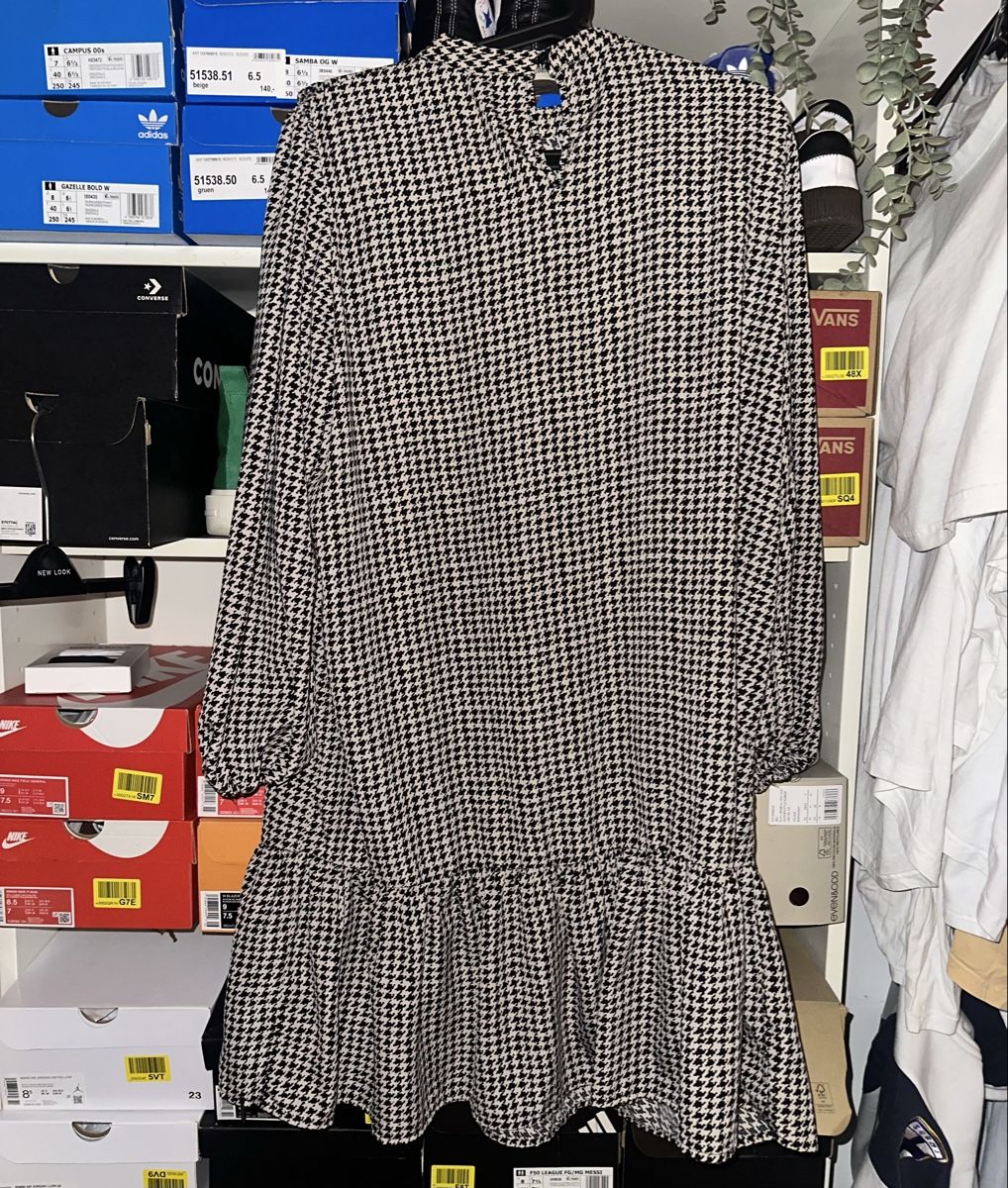 Vestiti: Kleid, EU44 – Usato da Gutenswil venduto da jus_nr7h 2