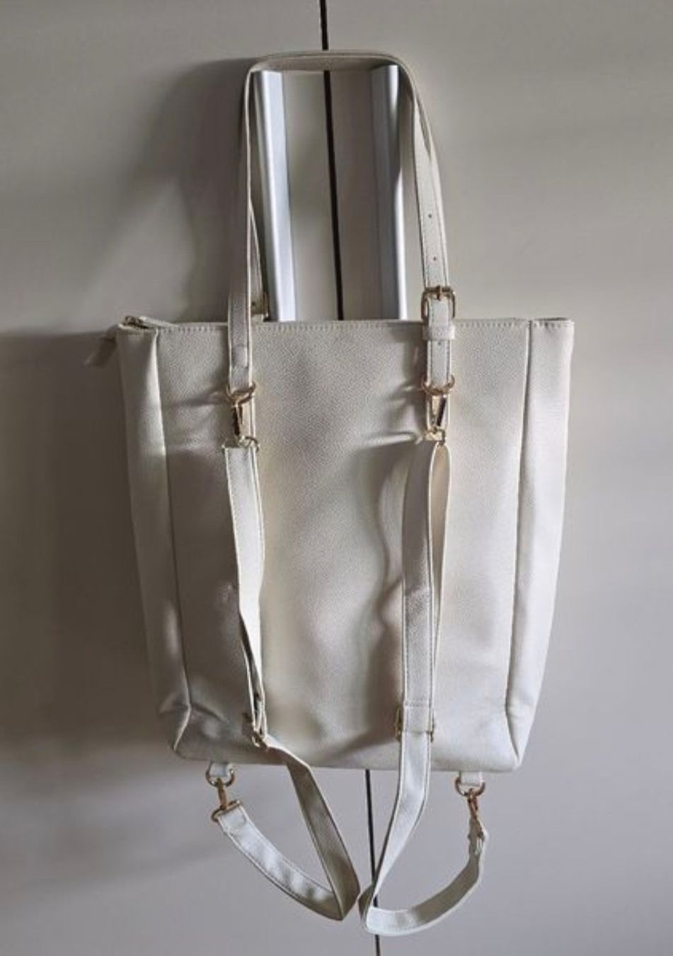 Taschen für Damen: Coole Handtasche / Rucksack  2in1 – Neu (gemäss Beschreibung) aus Sursee von M_Z 1