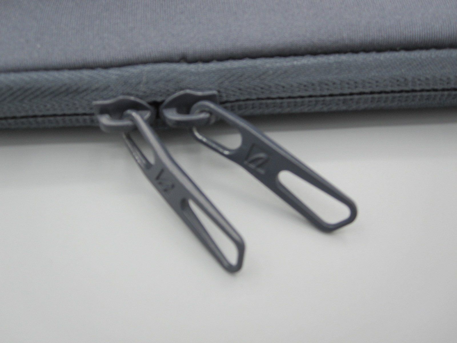 Tucano Borse: TUCANO Elements Second Skin, housse laptop 16'' pouces – Usato da Nyon venduto da WHTF 3