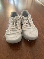ASICS UPCOURT 5 Damen Hallenschuhe Gr. 39 (1072A088) Weiss 