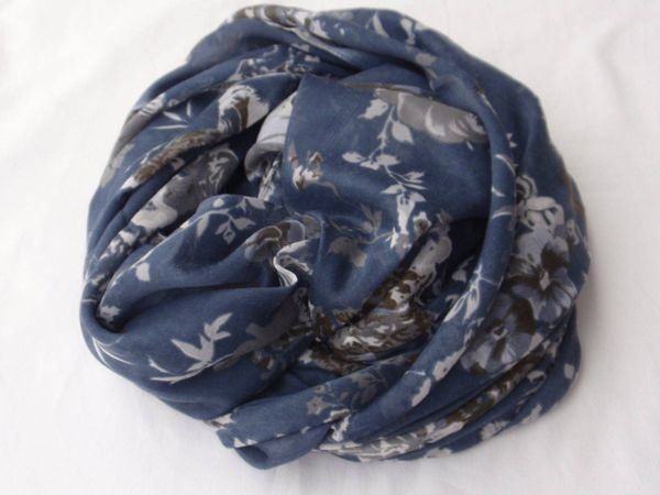 Foulards, Tücher & Schals: SCHAL BLAU MIT BLUMEN – Neu (gemäss Beschreibung) aus Honau von sainj