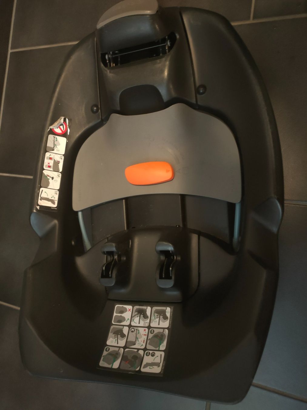 Cybex Auto-Kindersitze: Cybex Base Q-Fix Isofix-Basis – Gebraucht aus Möhlin von swaldi3