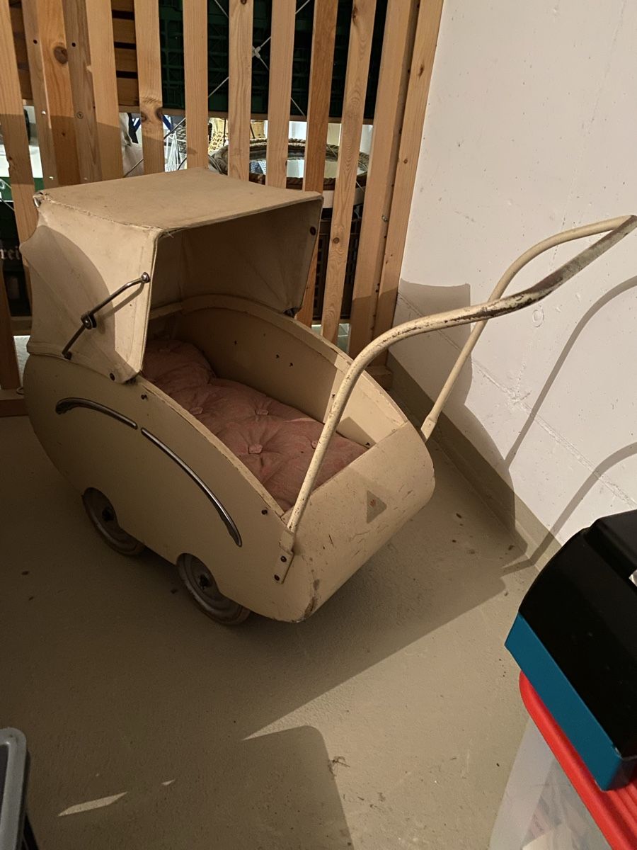 Voitures de poupées: Boxturm Puppenwagen  – D'occasion à Winterthur par pef_2m9v 1
