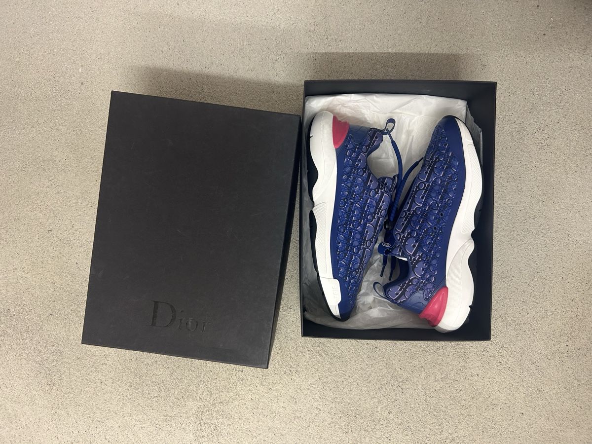 Dior Herrenschuhe: Dior B24 Oblique black blue red – Neu und originalverpackt aus St.Gallen von y.vrn1