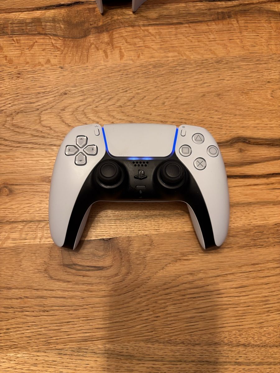Sony Konsolen: Playstation 5 Disc Version 825 GB – Gebraucht aus Bad Ragaz von J-Dizzah 1