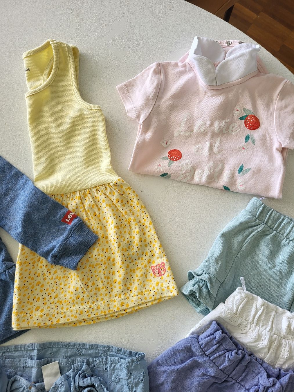 Kleiderpakete & -sets: Mädchen Kleiderpaket, Grösse 80 – Gebraucht aus Basel von Ywana 4