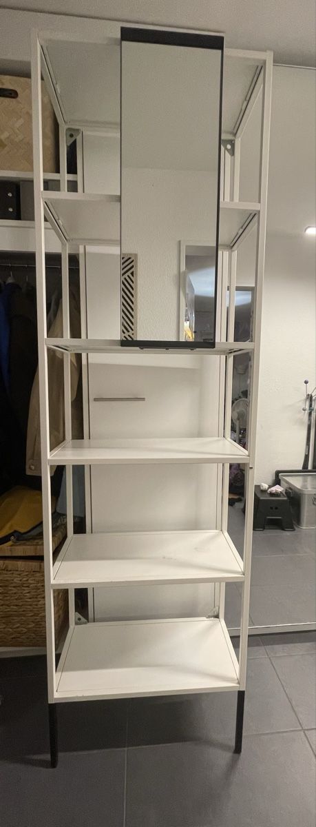 Ikea Scaffali: IKEA ENHET Regal mit Spiegel – Usato da Niederhasli venduto da ioa_k5sq