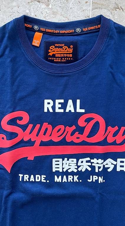 Superdry T-shirt: Super Dry T-Shirt, blau – Nuovo (secondo la descrizione) da Kilchberg ZH venduto da eti_m9g8 1