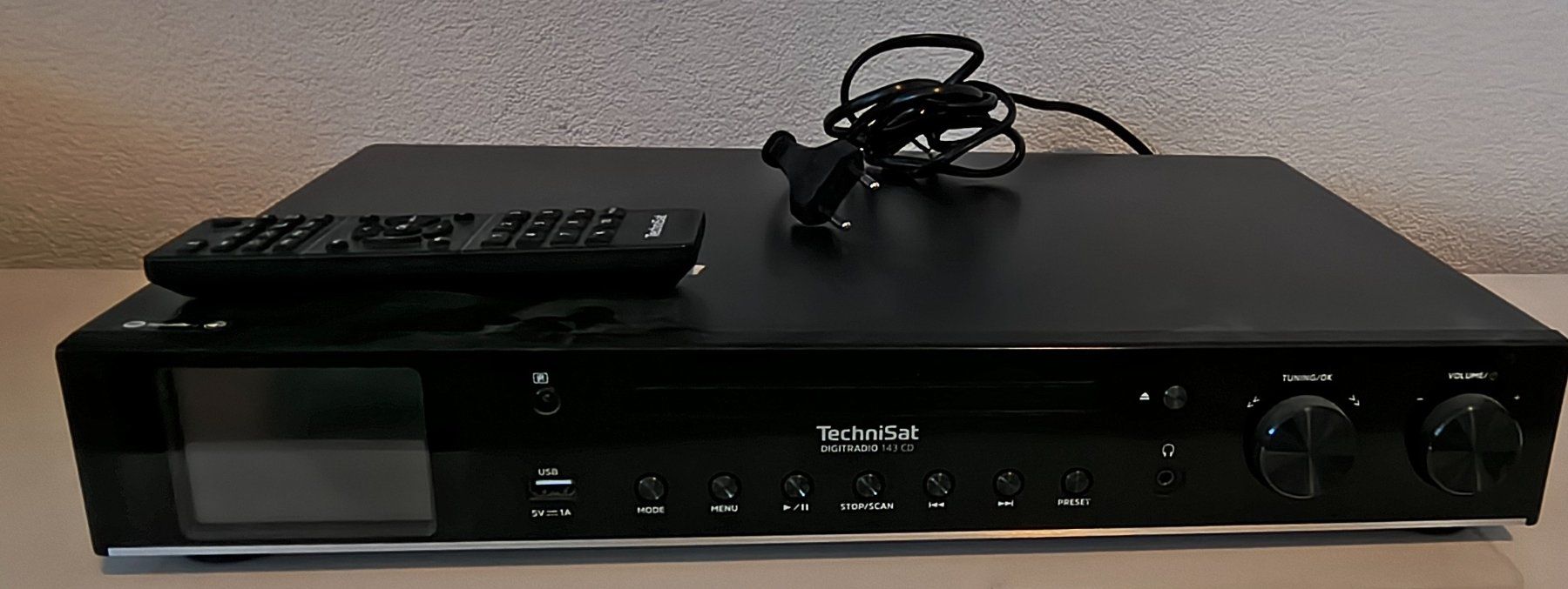 Radio: TechniSat DIGITRADIO 143 (V3) – Usato da Kleindöttingen venduto da pio_7tz5
