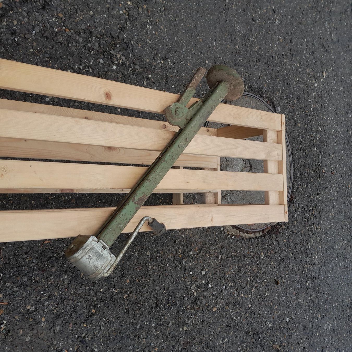 Sonstiges Fahrzeugzubehör: Oldtimer-Wagenheber – Gebraucht aus alpthal von gmu_2g5c 1