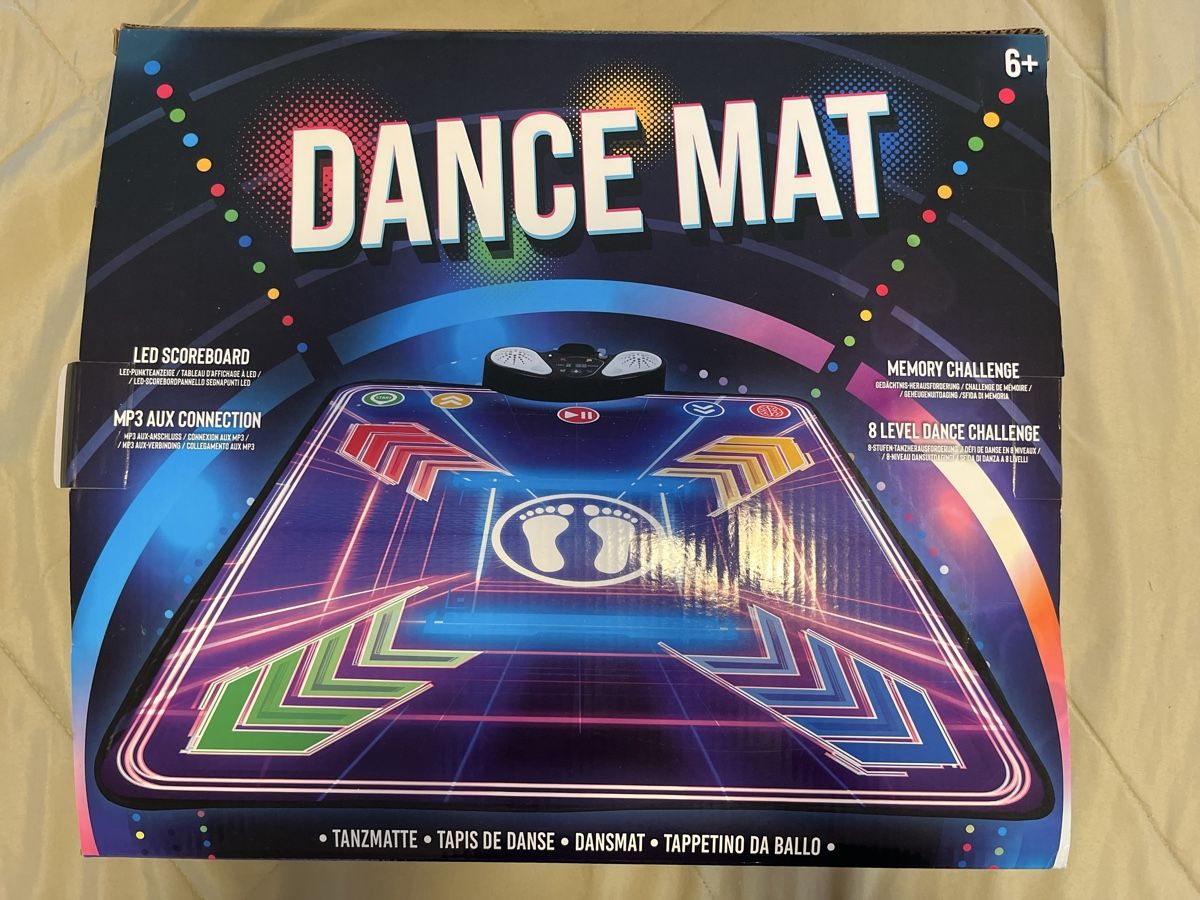 Tappeto da gioco: Dance mat 6+ – Usato da Zug venduto da clouds.go.by