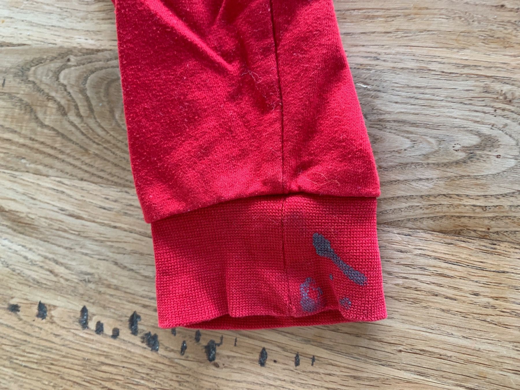 Lotti & Set di vestiti: 4 Langarmshirt Gr 104-110 – Usato da Zürich venduto da aniam 6