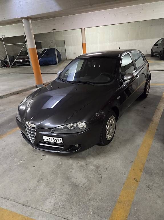 Automobili: Gratis Alfa Romeo 147 – Usato da Sursee venduto da ale_7pwz 3