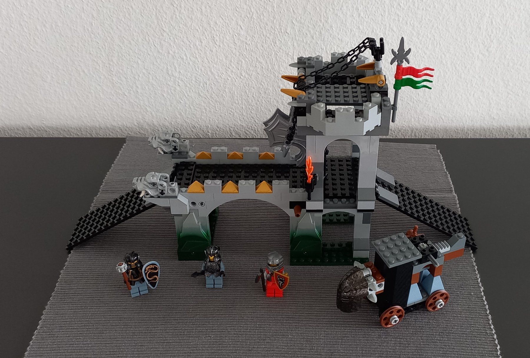 Lego Giocattoli: Lego Knight Kindom 8822 – Usato da Emmenbrücke venduto da poros221