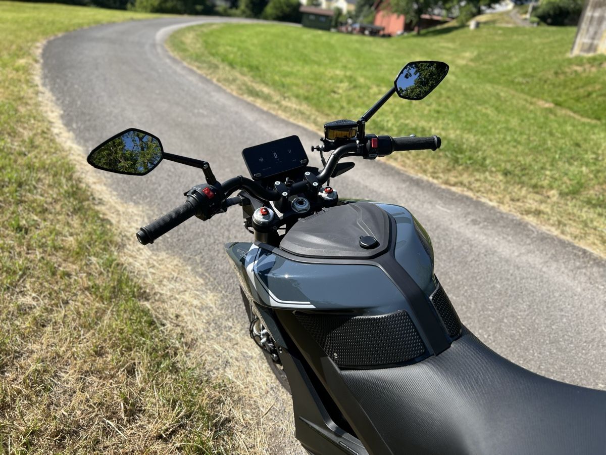 Zero Motorcycles Strada: Zero S ZF 14.4 – Usato da Arth venduto da Tanos 7