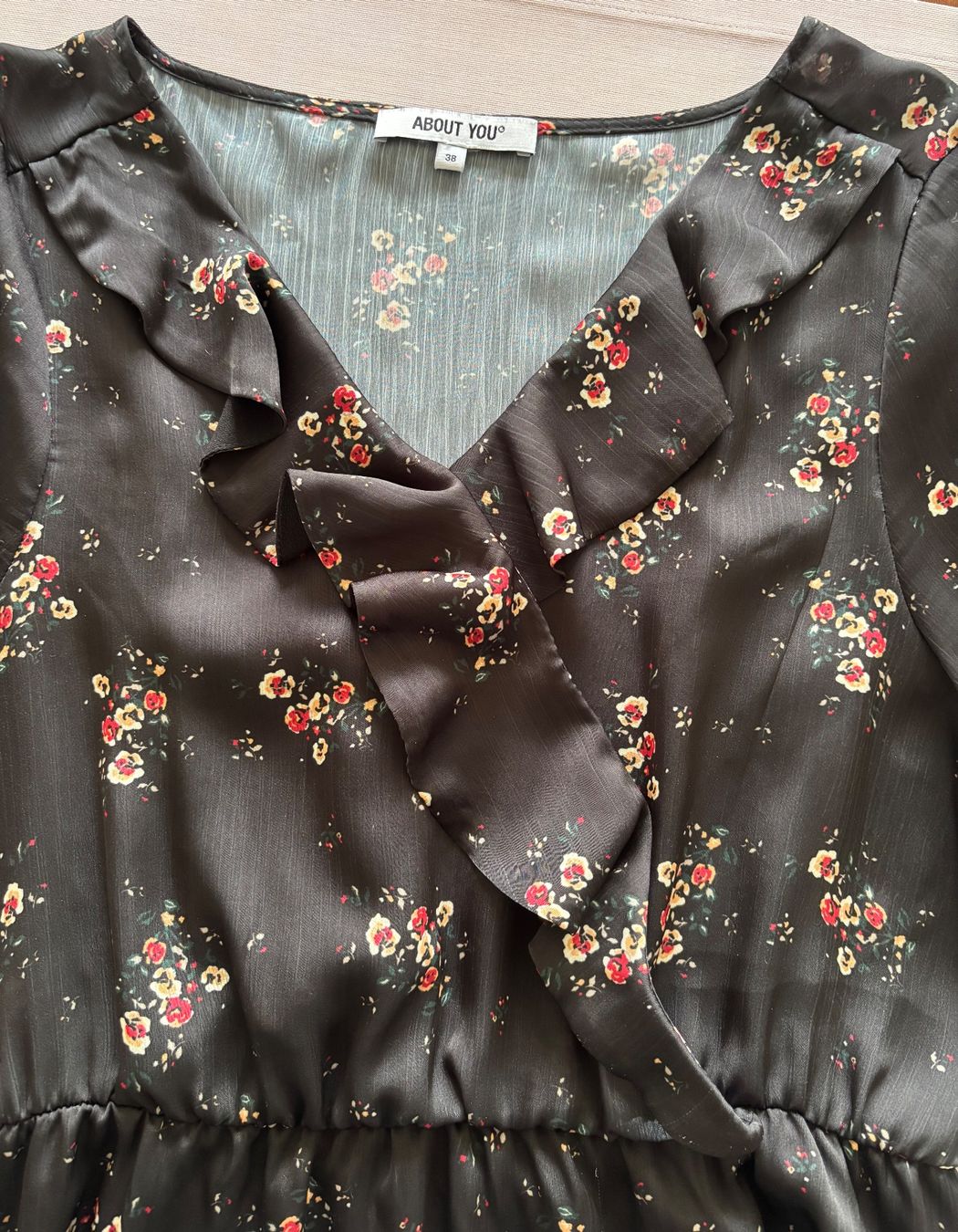 Vestiti: Sommerkleid von ABOUT YOU – Usato da Zürich venduto da Tzhkely24 3