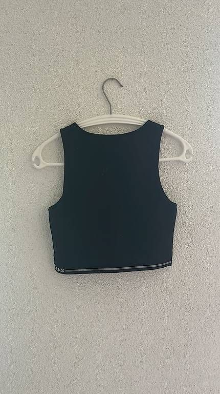 Camicette, T-shirt & Top: Haut Calvin Klein 16 ans – Usato da Geneveys-Coffrane venduto da gg_r2xd 2
