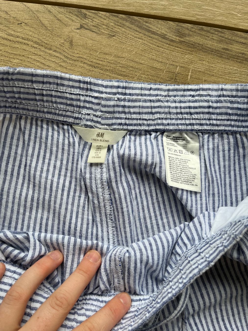 H&M Hosen: gestreifte Stoffhose – Gebraucht aus Zuzwil SG von dieschnellemichelle 1