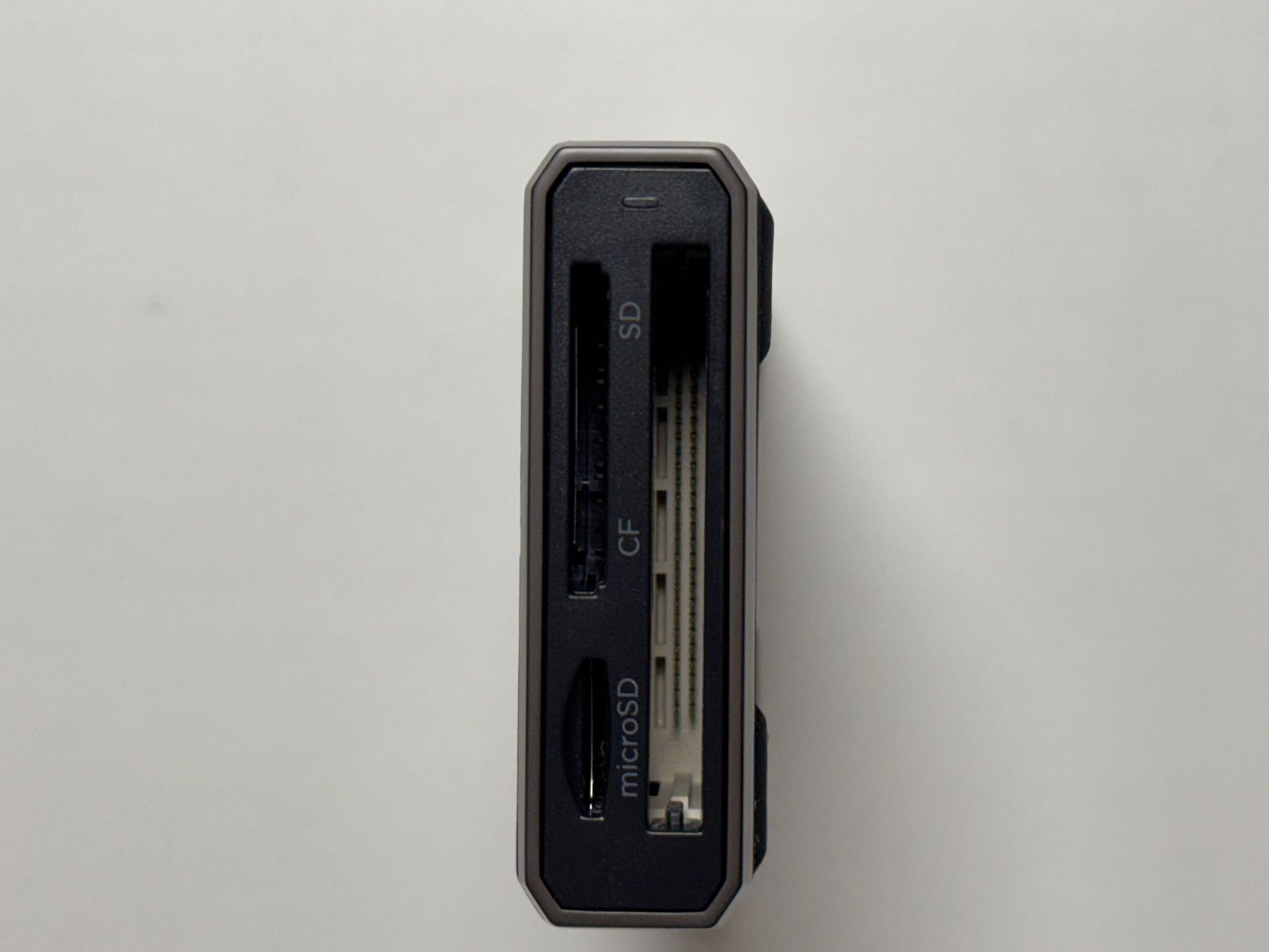 Sandisk Lettori di schede: SanDisk Professional PRO Reader Multi Card - USB-C – Nuovo (secondo la descrizione) da La Tour-de-Trême venduto da kamoshika 1