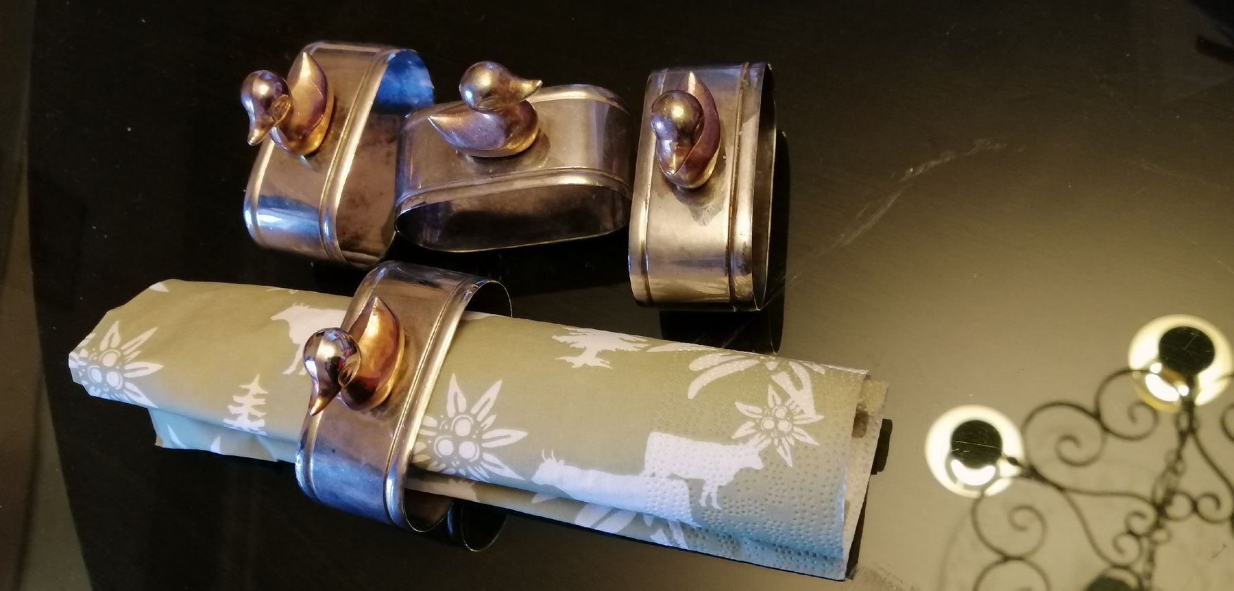 Altro in Decorazioni & Accessori: rond de serviette, 4 pièces avec canards – Usato da Lausanne venduto da Jdelta 1