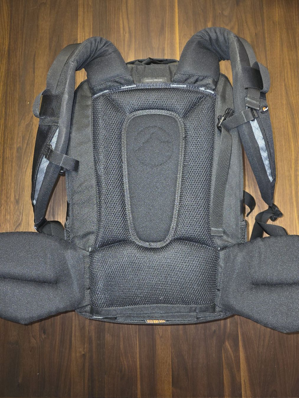 Lowepro Zaini: Fotorucksack Lowepro Vertex 200 AW – Usato da Luzern venduto da Paparazzi 1