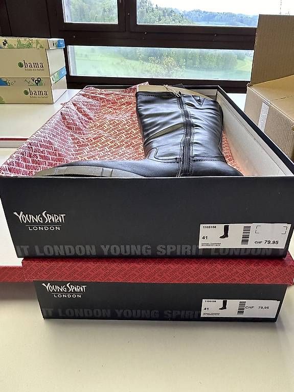 Scarpe da donna: Neue Stiefel Gr. 41 – Usato da Willisau venduto da Geissbock11