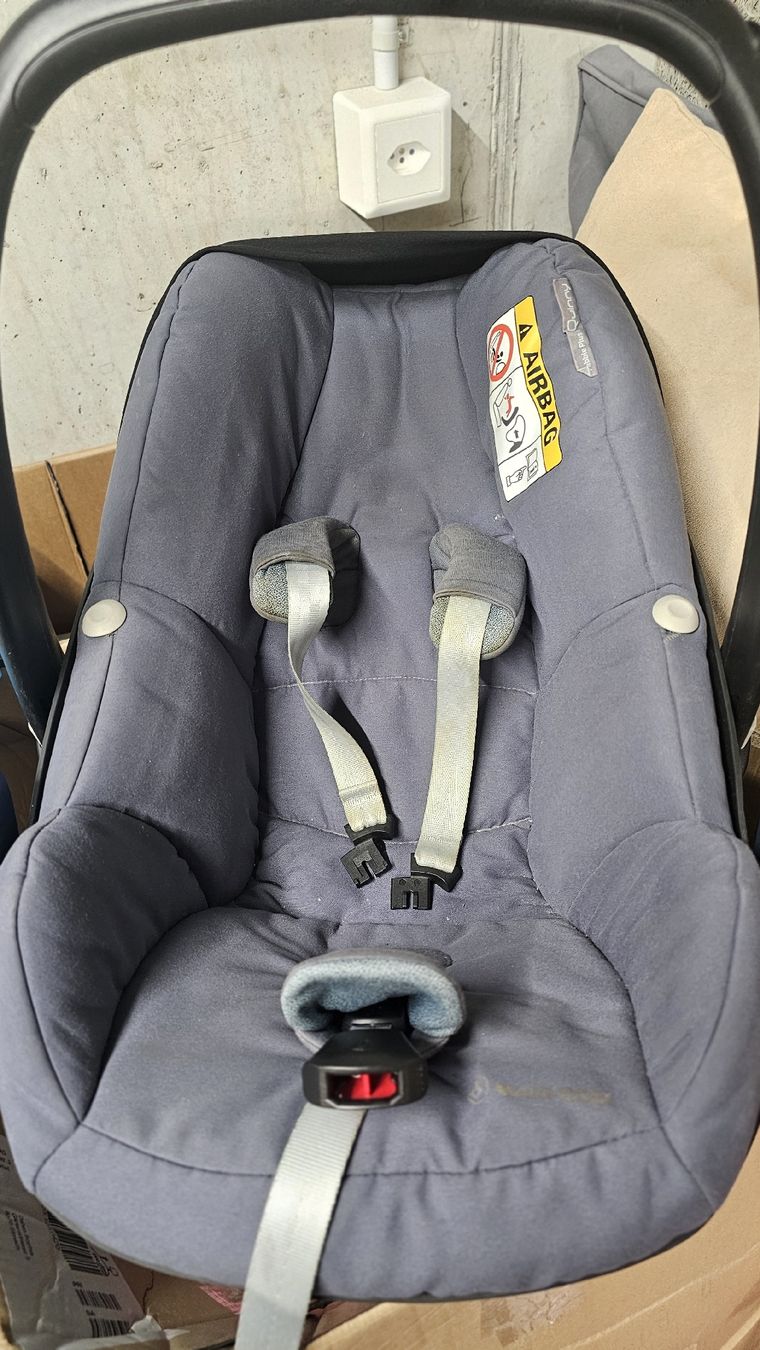 Maxi-Cosi Seggiolini per auto: Maxi Cosi Quinny – Usato da Sennhof venduto da Sophia0503