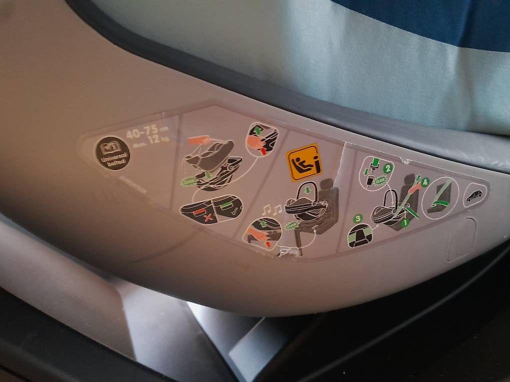 Maxi-Cosi Seggiolini per auto: Maxi Cosi inkl. Station – Usato da Diemtigen venduto da reutiger02 2