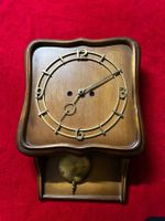 Antike Wanduhr / Pendeluhr