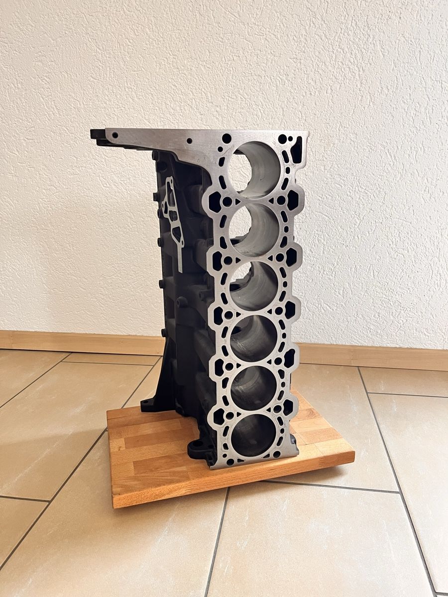 Scaffali: Weinregal Motorblock BMW – Usato da Schwaderloch venduto da Kuffer90