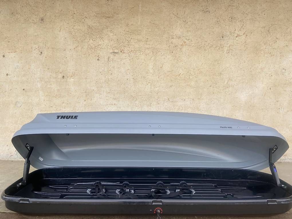 Box da tetto: Dachbox Thule Pacific 600 mit oder ohne Träger – Usato da Leuzigen venduto da Doppelrad 3