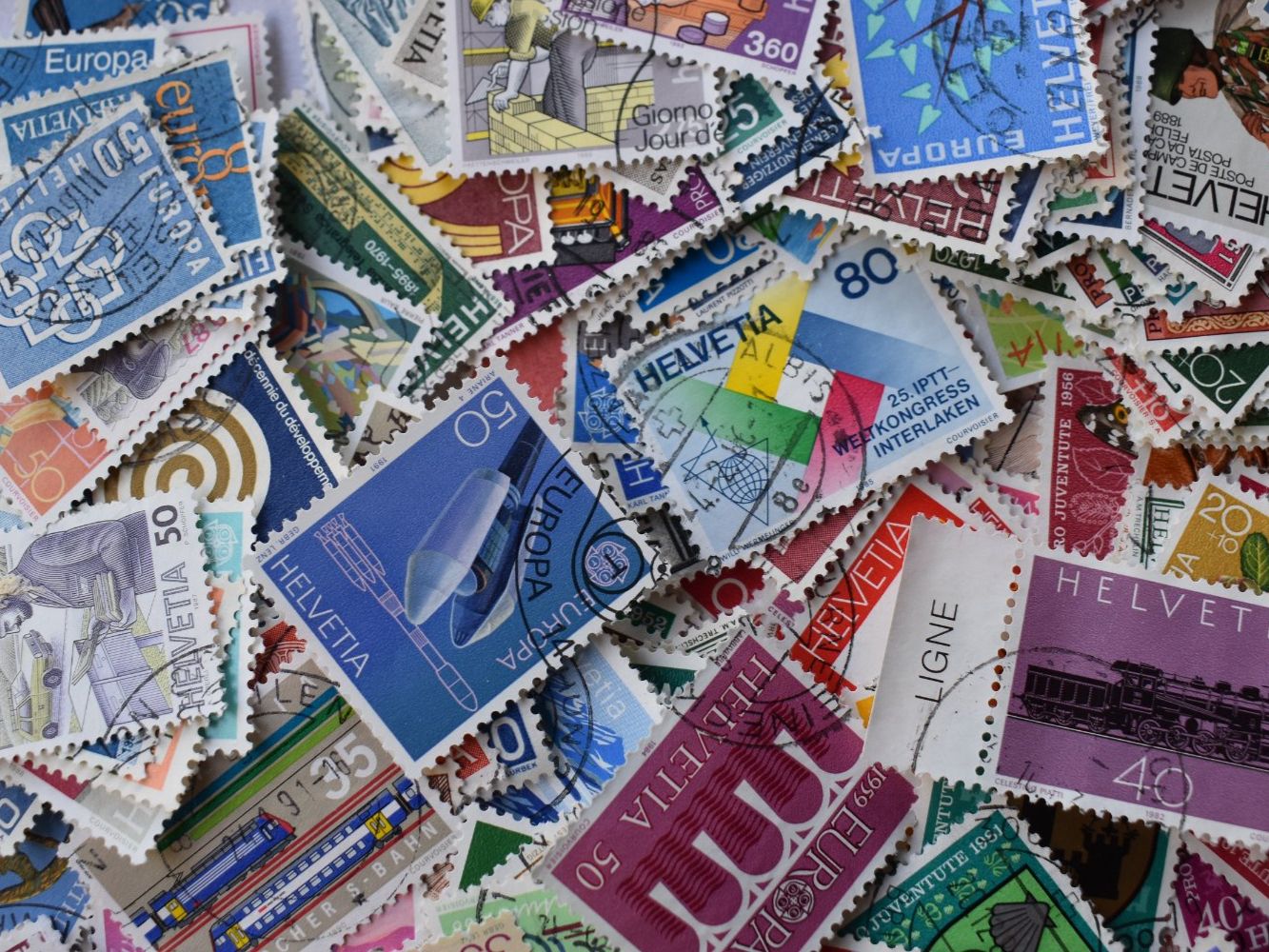 Alle Briefmarken: 500 verschiedene Schweizer Marken      B2409A – Gebraucht aus Bettingen von Gluscht-Oase 1