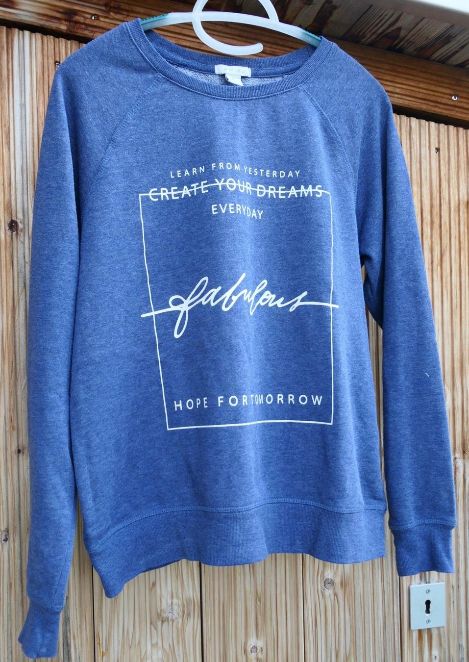 Pullover & Sweatshirts: Pullover – Gebraucht aus Münchenbuchsee von Yothu