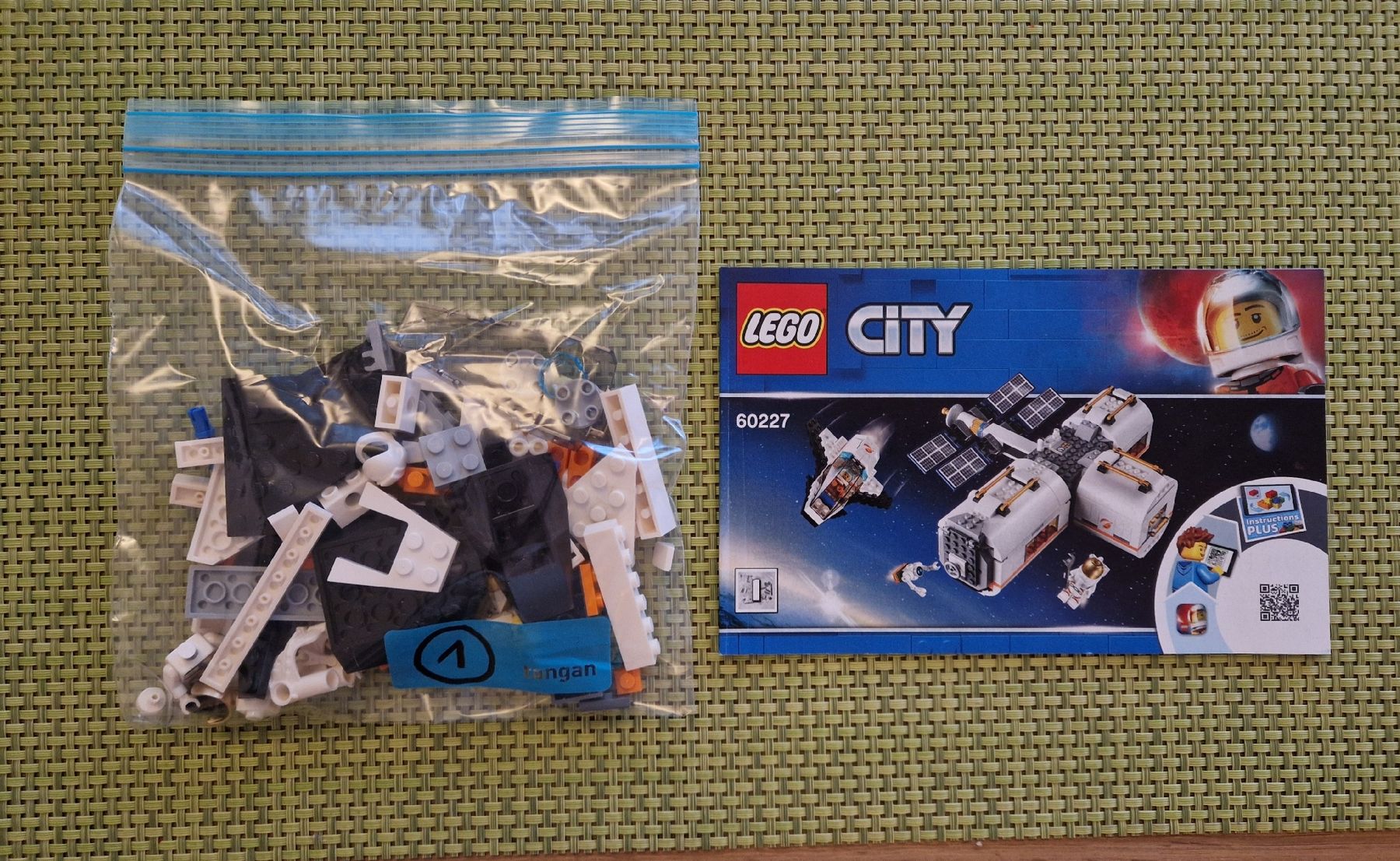 Lego Kit di costruzioni: LEGO CITY 60227💙 Mond Station – Usato da Rupperswil venduto da lenzburg02 2
