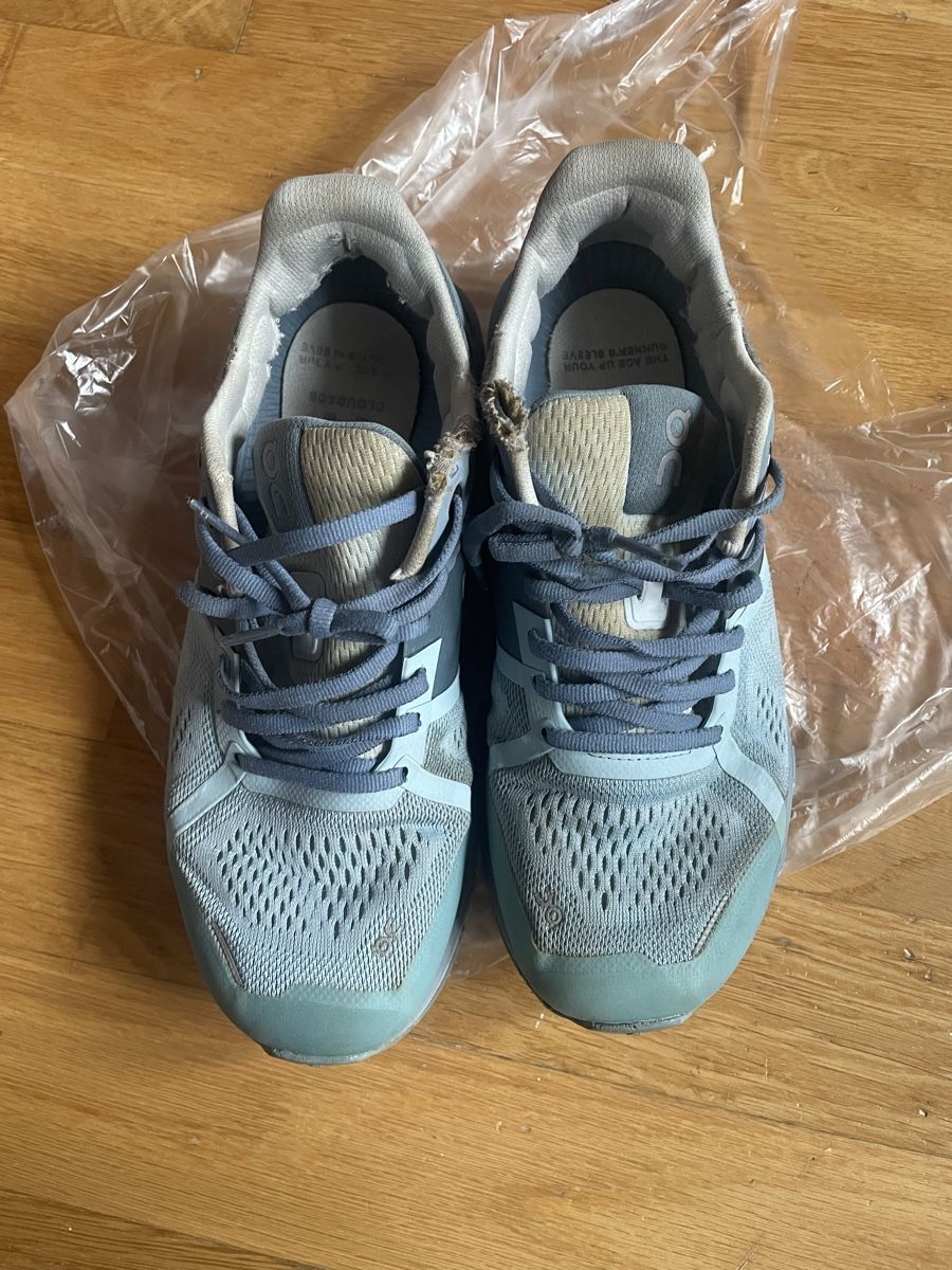 On Scarpe da donna: On Schuhe Blau – Usato da Biel/Bienne venduto da mary.sin 2