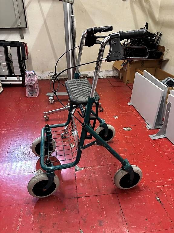 Gehhilfen: Rollator – Gebraucht aus Landquart von pet_l2dm 1