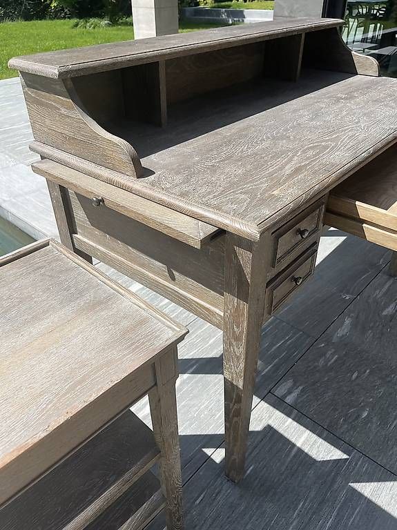 Schreibtische: Bureau en chêne grise  – Gebraucht aus Hermance von aur_b5p6 3