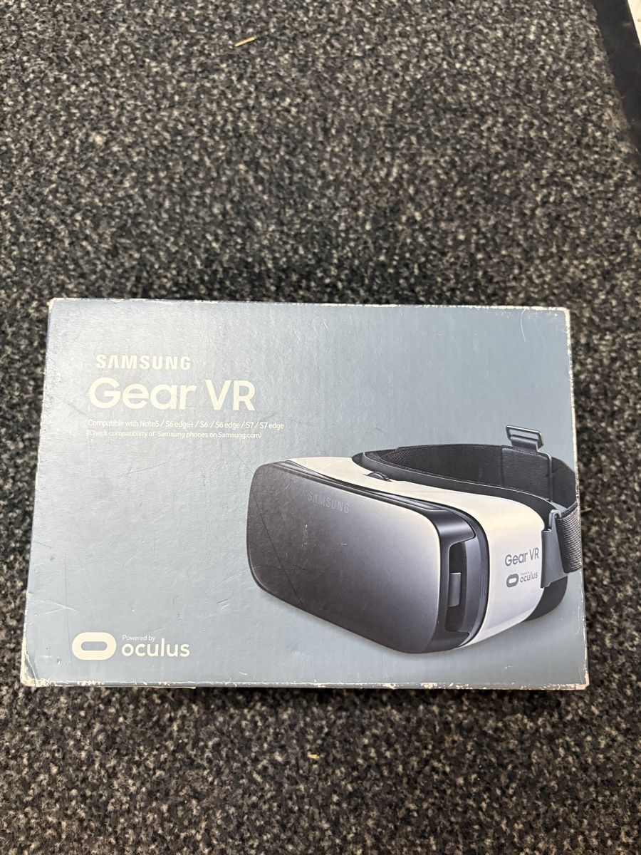 Samsung Casque VR: Samsung Gear VR Brille  – Neuf avec emballage d'origine à Endingen par ohm505