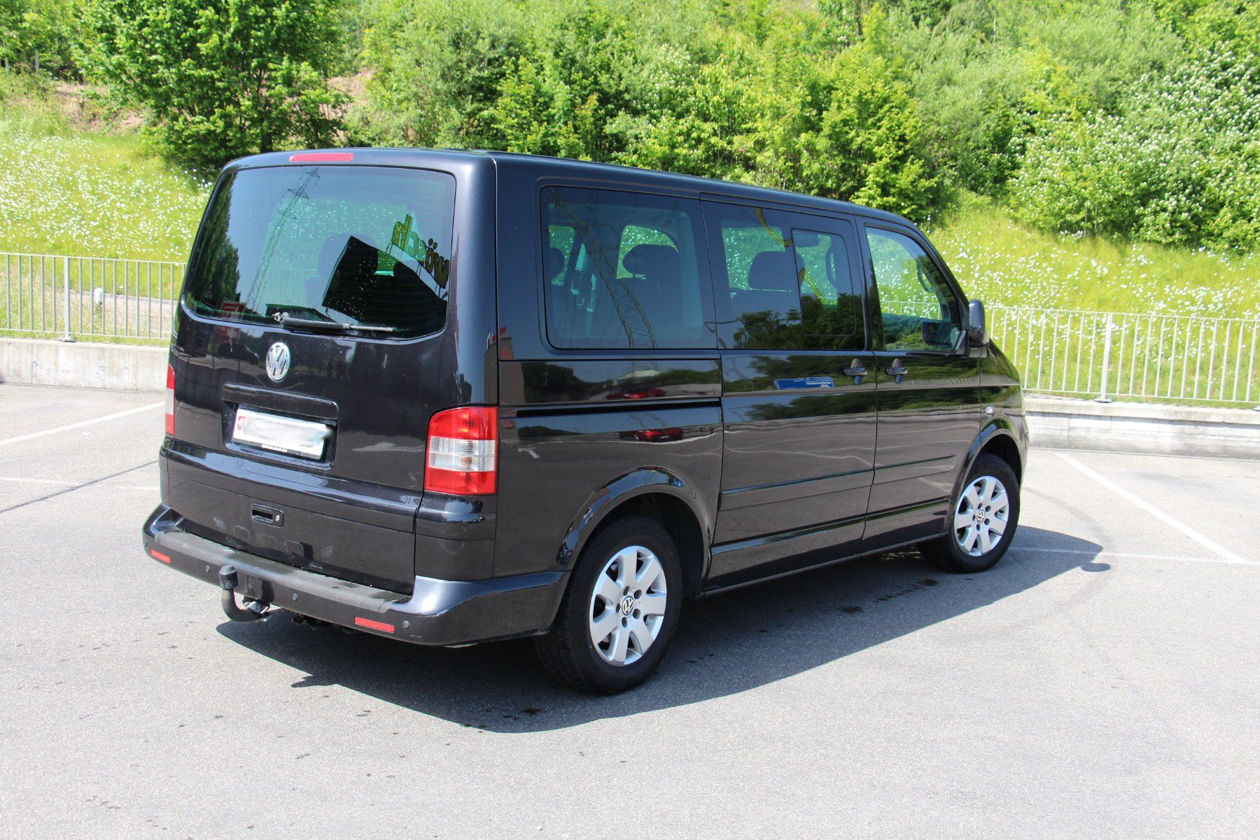 VW Automobili: VW T5 Multivan Comfortline 174 PS, event. Getriebeschaden – Difettoso da Eggenwil venduto da Patmaan 1