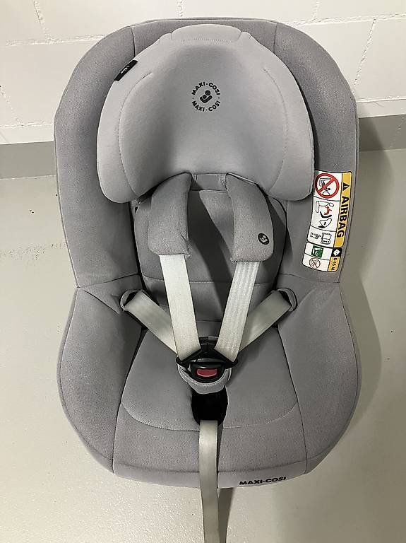 Maxi-Cosi Seggiolini per auto: Autositz Maxi-Cosi Pearl Pro i-Size – Usato da Möriken AG venduto da gebrauchte-Moebel
