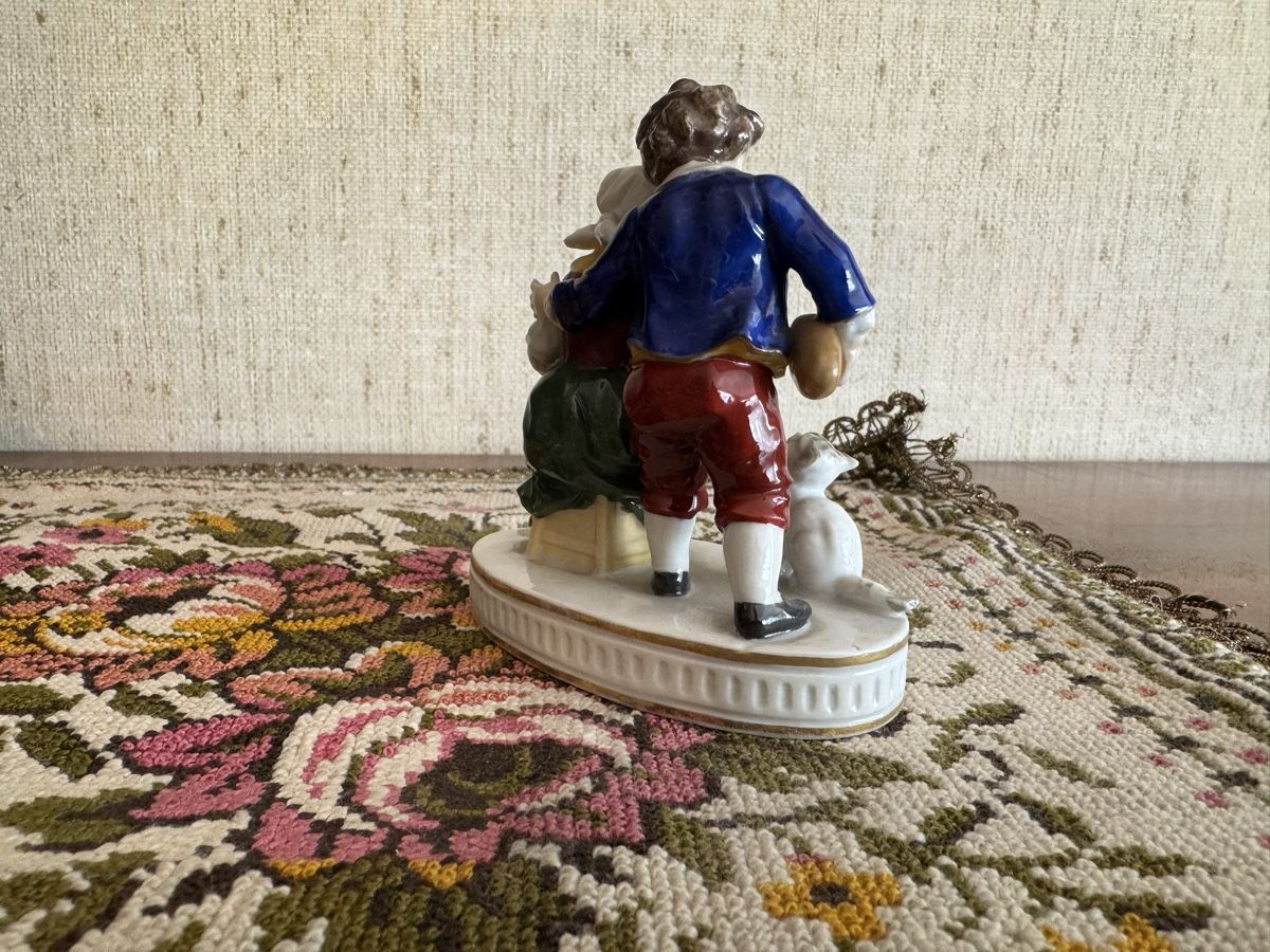 Statuette: Porzellan Figur – Usato da Tübach venduto da Tijera 2
