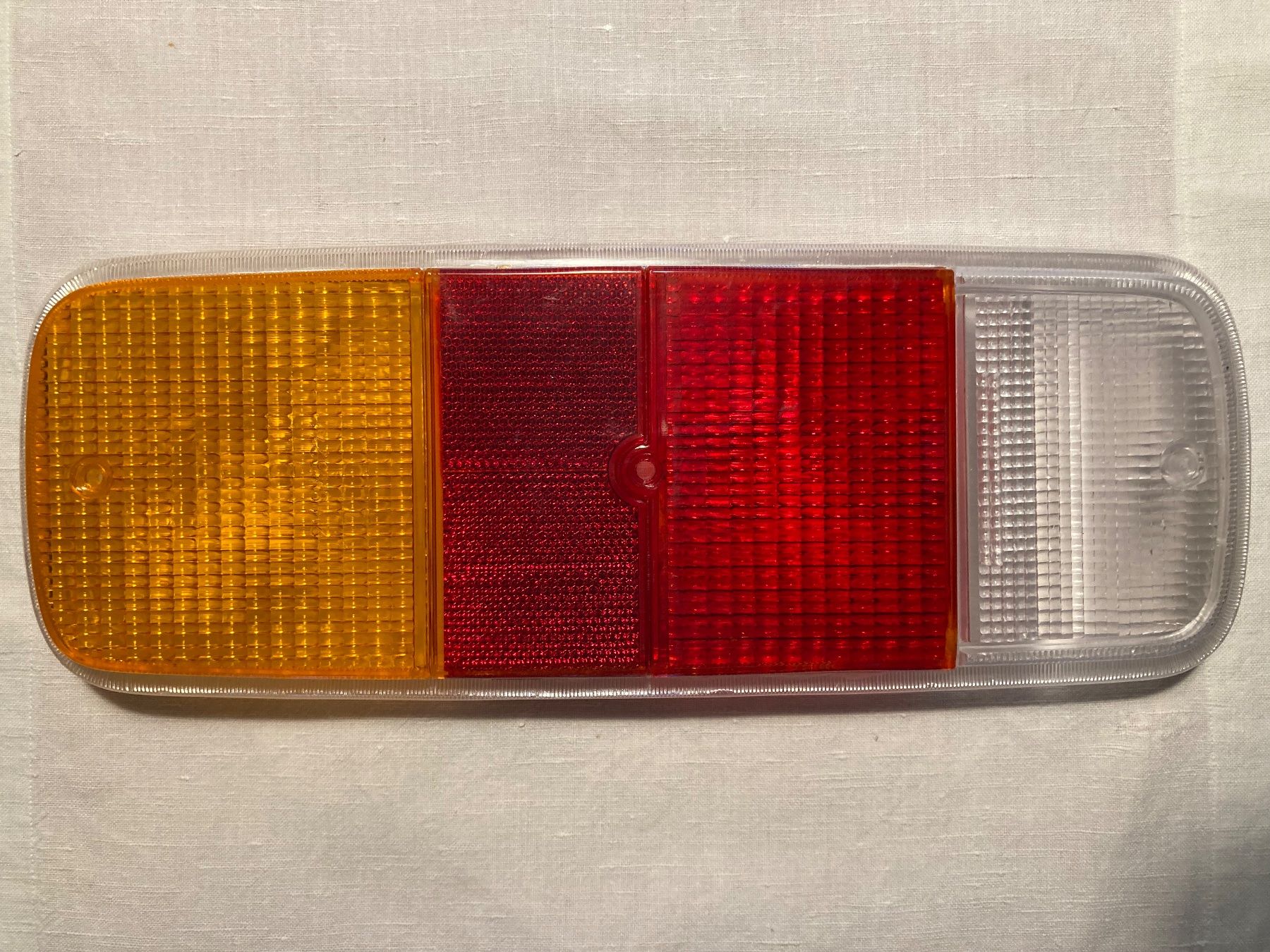 VW Tutti pezzi di ricambio auto: VW Puma Rücklichter, Schlussleuchten-Abdeckung – Nuovo (secondo la descrizione) da Zufikon venduto da AlfaRomeo6C 1