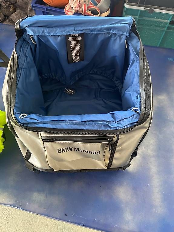 Taschen: Motorradhecktasche – Gebraucht aus Dürrenäsch von PRTrade 2