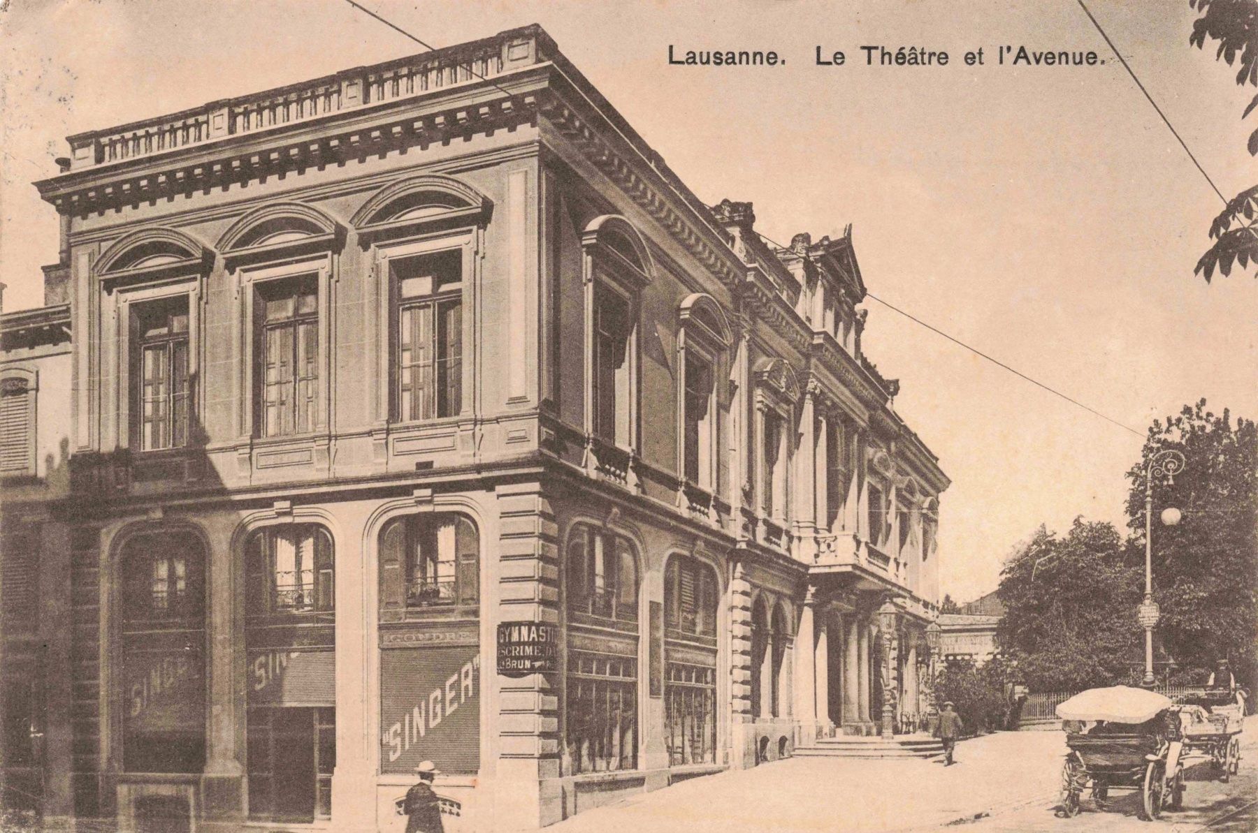 Cartoline postali: Lausanne le theatre avenue – Usato da Biasca venduto da Blenio71