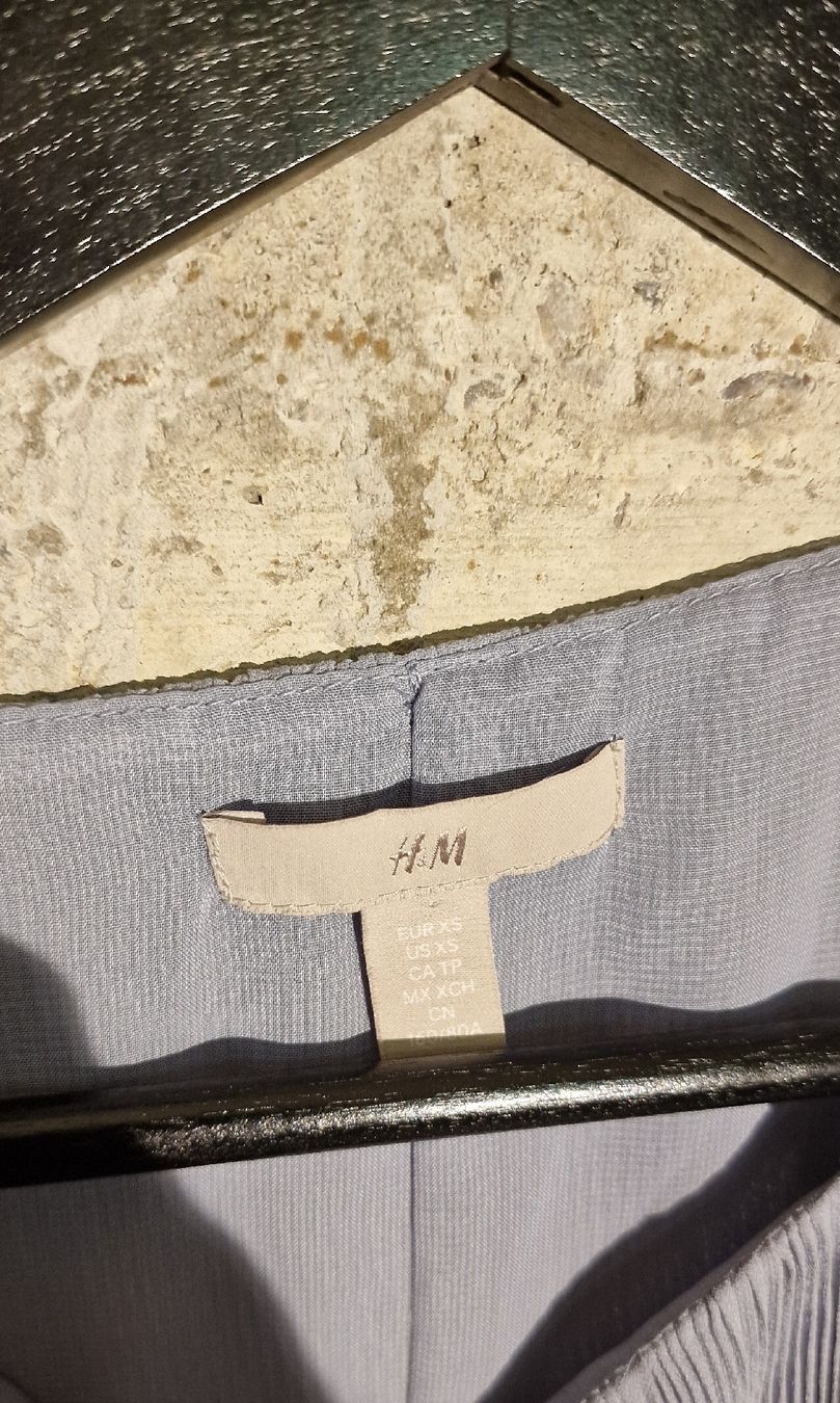 H&M Vestiti: Sommerliches, hellblaues Kleid mit Plissee-Effekt, Grösse S – Nuovo (secondo la descrizione) da Affeltrangen venduto da Szafaoli 3