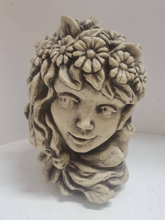 Statuette: Frühling Betonkopf  – Usato da Kriens venduto da LotusOase