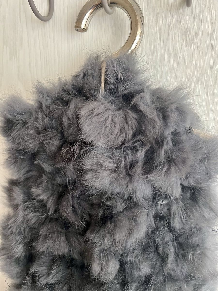 Foulard & Sciarpe: Schal aus Kaninchenfell grau – Usato da Winterthur venduto da ebe_wvp2 1
