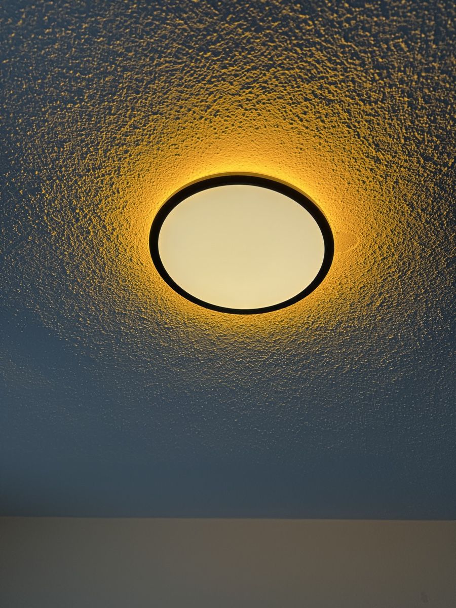 Lustres & lampes de plafonds: Round LED Ceiling Light with Remote Control Good Condition – D'occasion à Zollikerberg par bar_956f 1